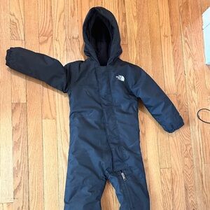 Black north face toddler snowsuit immaculate condition